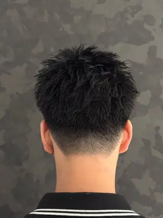 ショート メンズ ヒロ銀座バーバーショップ難波店所属・塩崎 仁彦のヘアスタイル