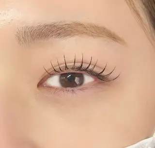 マツエク・マツパ Ayus所属・Ayus 脱毛・アイラッシュのマツエク・マツパデザイン