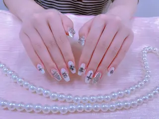 ネイル はぴねす所属・横浜 美夢のネイルデザイン