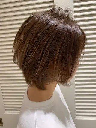 ショート 渋谷ハイトーン/ デザインカラー阿部のヘアスタイル