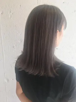 ミディアム カラー Fuuu《フゥ》所属・シノザキ シンゴのヘアスタイル