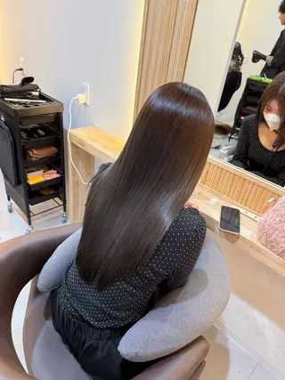 ロング attrait南堀江所属・KAISEI髪質改善 /縮毛矯正のヘアスタイル