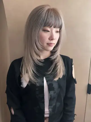 ミディアム カラー ヘアアレンジ ミニボブ/ブリーチ 🌈MISATOのヘアスタイル