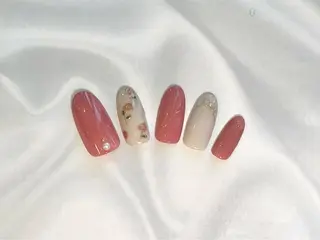 ネイル 秋山 香穂のネイルデザイン