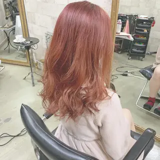 セミロング インナーカラー/天神 ブリーチ/吉田のヘアスタイル