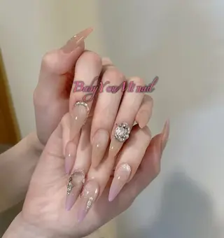 ネイル Oomiya 服部のネイルデザイン