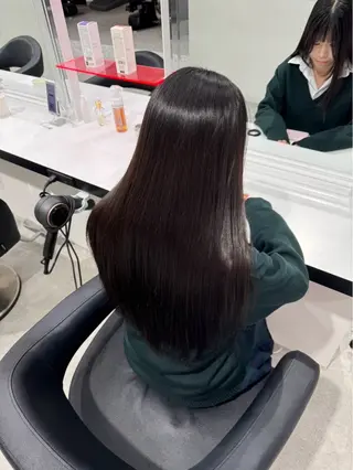 ロング エフェクトブリーチ／ レイヤーカット／翔のヘアスタイル