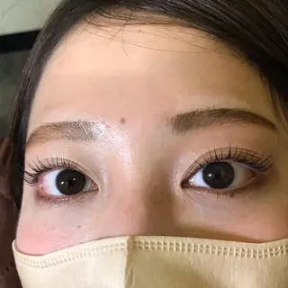 マツエク・マツパ Cure所属・三澤 朱里の眉毛・アイブロウイメージ