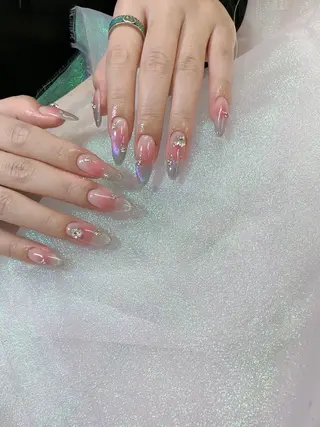 ネイル Hey🌈NAIL 長さ出し専門店のネイルデザイン