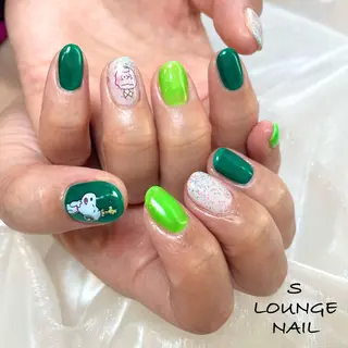 ネイル S LOUNGE NAIL所属・パーツたくさん🍓 SUMIのネイルデザイン