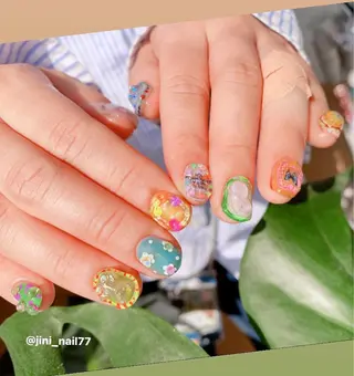 ネイル JINI NAIL所属・ジニ ネイルのネイルデザイン