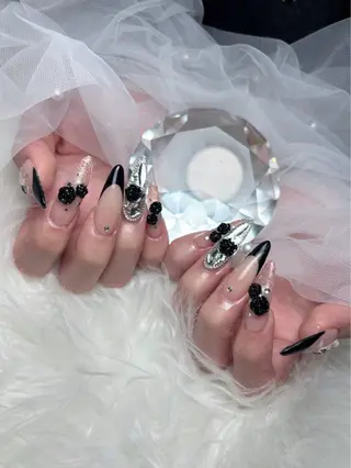 ネイル 藪木 七海のネイルデザイン