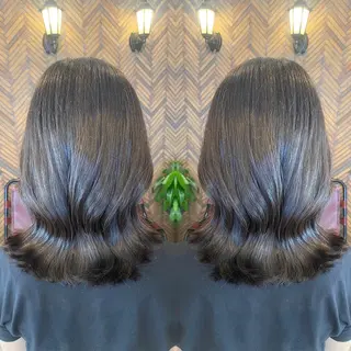 ミディアム カラー tocca 💜石田愛結💜のヘアスタイル