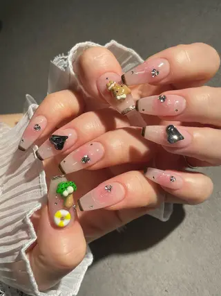 ネイル I-nailロング /ワンホン/キラキラのネイルデザイン