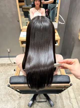 ロング Inity所属・Inity 新谷茉璃のヘアスタイル