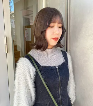 ショート カラー SHICENEケイ レイヤーカット🦋のヘアスタイル