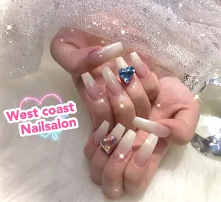 ネイル リボン、ガーリー パーツ放題専門店のネイルデザイン