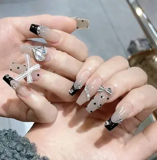 ネイル MOMO CHIのネイルデザイン