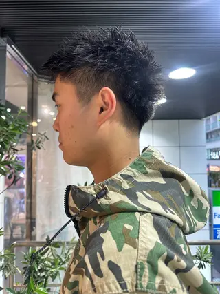 ショート メンズ Rei/ 縮毛矯正/ ハイライトカラー募集のヘアスタイル