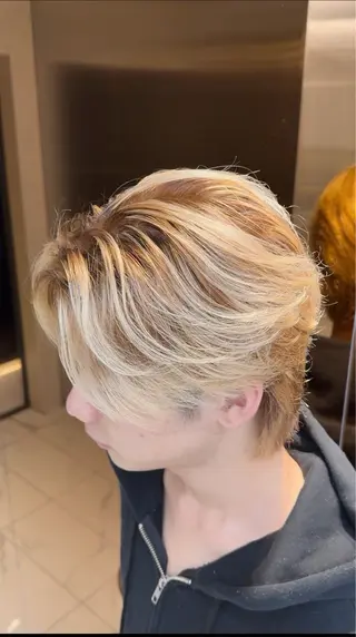 カラー バレイヤージュ ／ ユウイのヘアスタイル