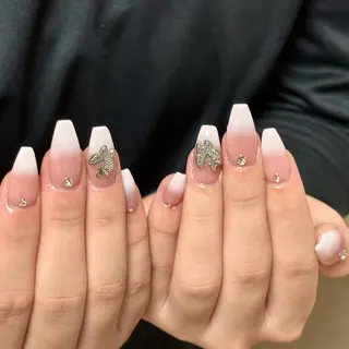 ネイル IYOU NAIL町田店所属・IYOUNAIL- Piggyのネイルデザイン
