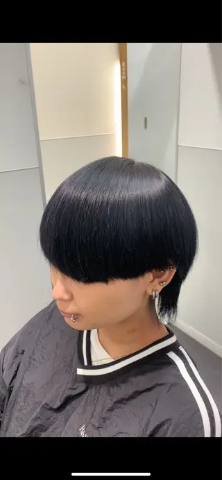 ショート カラー サロウィン(SALOWIN)原宿iori店所属・れい🫧 ハイトーン特化のヘアスタイル