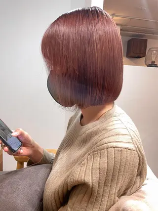 ショート カラー ⭐ハイトーンブリーチ ミルクティーピンクのヘアスタイル