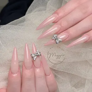 ネイル Maggie Nail🦩のネイルデザイン