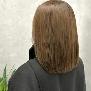 ミディアム カラー NUMBER_ ユイナのヘアスタイル