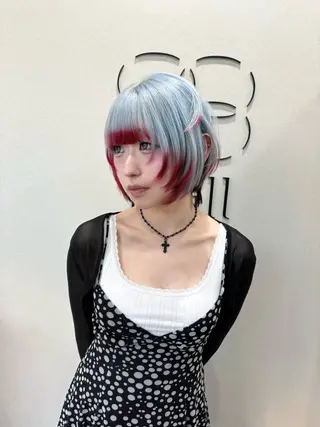 ショート 夏季 デザインカラー /ブリーチカラーのヘアスタイル