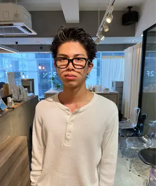 ショート パーマ メンズ特化美容師 熊田 鼓汰郎のヘアスタイル