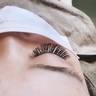 マツエク・マツパ hairdressing salon　mulum所属・Kasumi 店長のマツエク・マツパデザイン