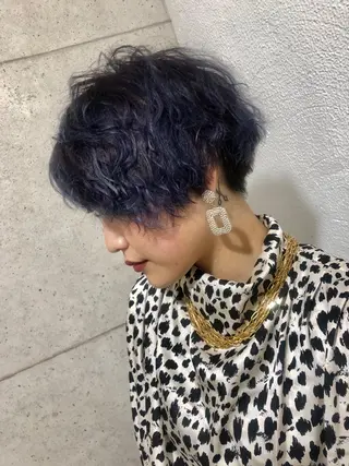 ショート パーマ 韓国風/小顔レイヤー /艶カラーのヘアスタイル