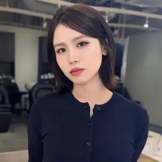 ショート カラー ワンホン×髪質改善 つのーか🩶🫧のヘアスタイル