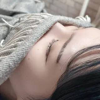 マツエク・マツパ PRIVATE SALON EYES所属・EYES リアのマツエク・マツパデザイン