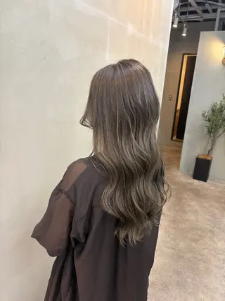 ロング カラー ヤマナカ エリカのヘアスタイル