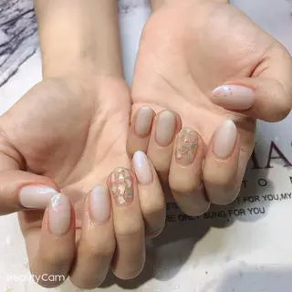 ネイル Guarendo錦糸町店所属・ガレンドウ 白澤 愛子のネイルデザイン