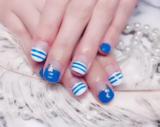 ネイル マジックミラー所属・マジック ミラーのネイルデザイン