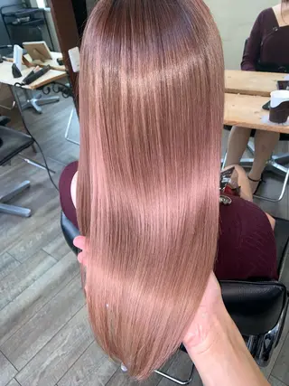 セミロング she2.所属・縮毛矯正/髪質改善 井上智秀のヘアスタイル