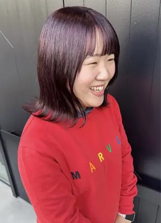 ミディアム JELUNA所属・市岡 京香のヘアスタイル