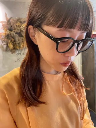 セミロング さの あやねのヘアスタイル