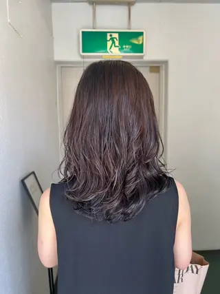 ミディアム 艶カラー/レイヤー Mio🌸のヘアスタイル