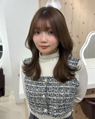 セミロング カラー 新宿/韓国ヘア/ 髪質改善ストレートのヘアスタイル