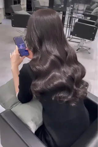 ロング AHNKISM所属・髪質改善/艶カラー HANAのヘアスタイル