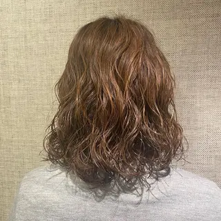 セミロング パーマ ユヅキ 【8月限定クーポン】のヘアスタイル