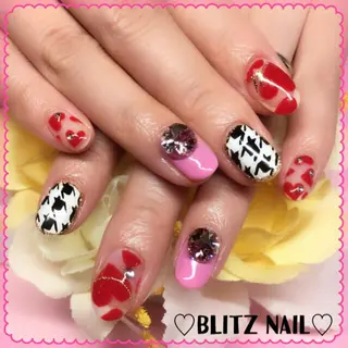 ネイル BLITZ Nail 岩田💅🏻✨のネイルデザイン