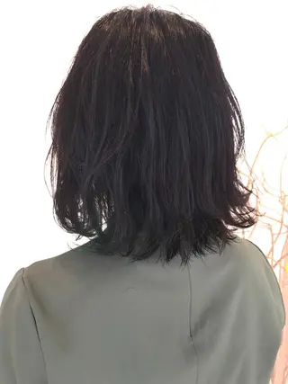 ミディアム カラー 湯浅 了一のヘアスタイル