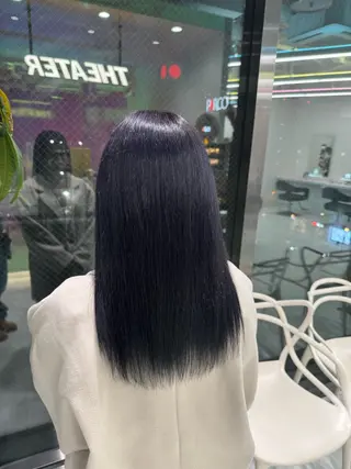 セミロング カラー パーマ ヘアアレンジ 透明感ブリーチカラー 🌈TOMOHIROのヘアスタイル