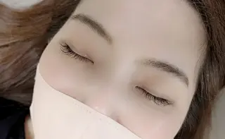 マツエク・マツパ AIR OSAKA 心斎橋所属・AIR OSAKA 🎀東 真利の眉毛・アイブロウイメージ