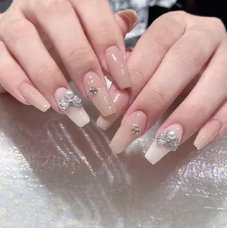 ネイル Queens テイのネイルデザイン